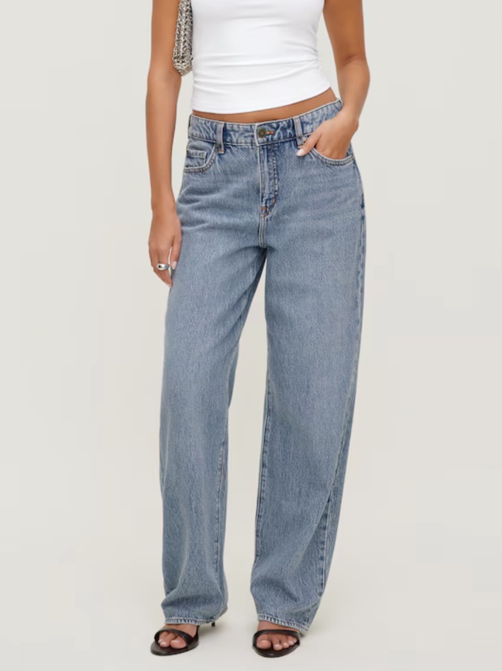 NWT Dynamite Mika Mid Rise Relaxed Straight Leg Jeans Short